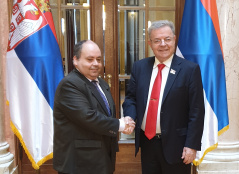 7. novembar 2018. Predsednik Poslaničke grupe prijateljstva sa Tunisom Dragomirom Karićem i ambasador Tunisa u Srbiji Nj.E. Seif Alah Režeba 